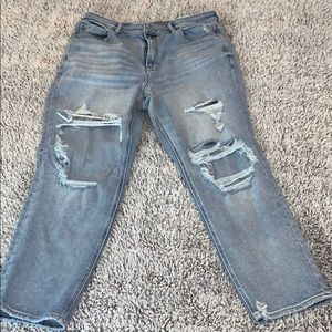 American Eagle Stretchy Mom Jean